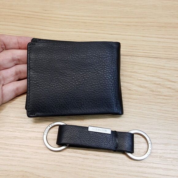 CALVIN KLEIN Mens Wallet Black Pebbled Leather Single Fold Card Holder Keychain - Picture 4 of 5